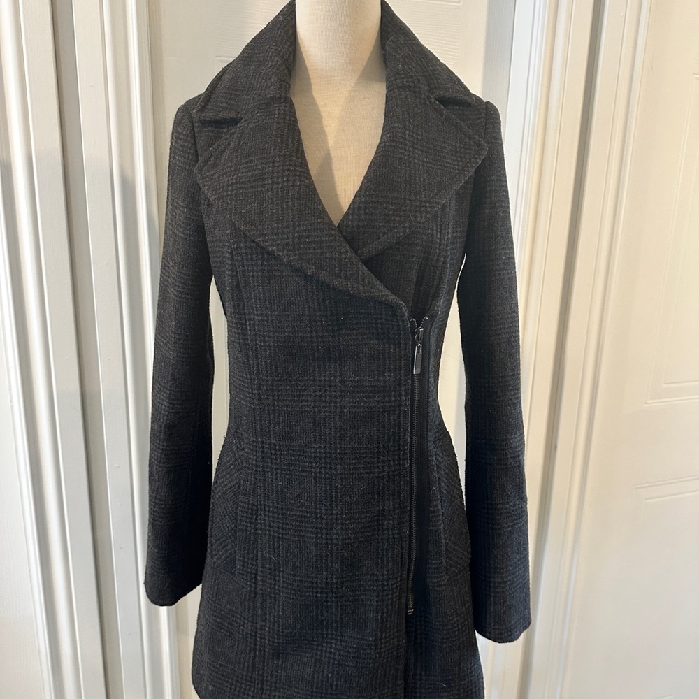 Elegant Black Plaid Women's Jacket